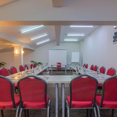 Rizzo Boutique Hotel Пояна-Брашов Экстерьер фото