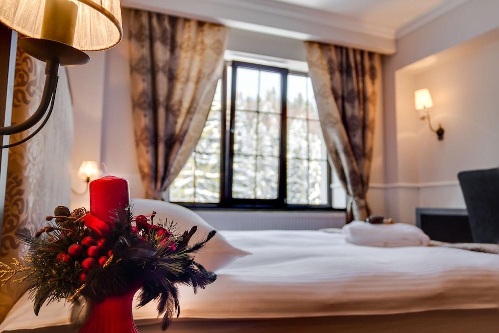 Rizzo Boutique Hotel Пояна-Брашов Экстерьер фото