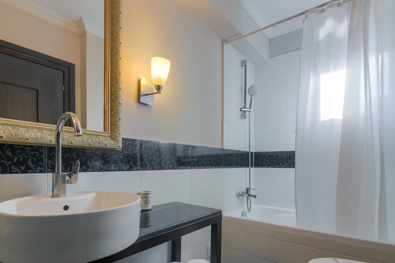 Rizzo Boutique Hotel Пояна-Брашов Экстерьер фото