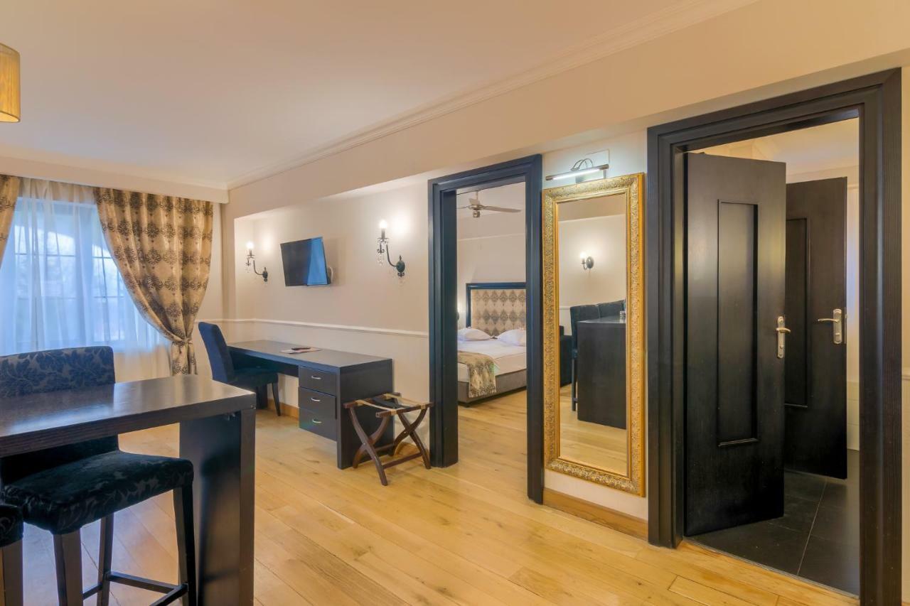 Rizzo Boutique Hotel Пояна-Брашов Экстерьер фото
