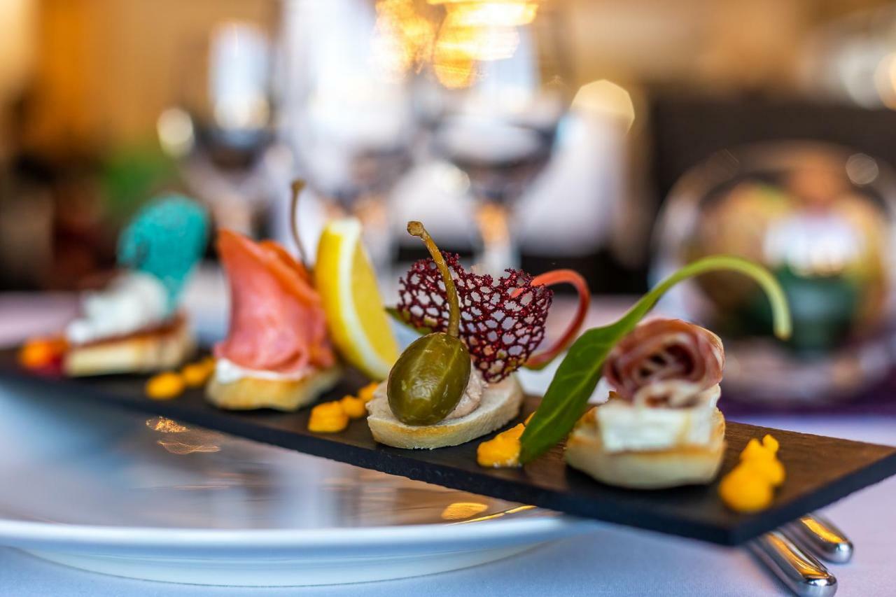 Rizzo Boutique Hotel Пояна-Брашов Экстерьер фото