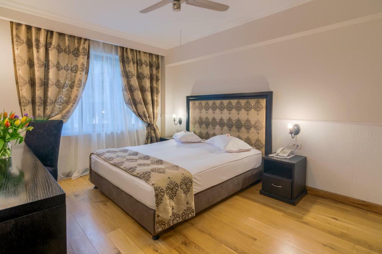Rizzo Boutique Hotel Пояна-Брашов Экстерьер фото